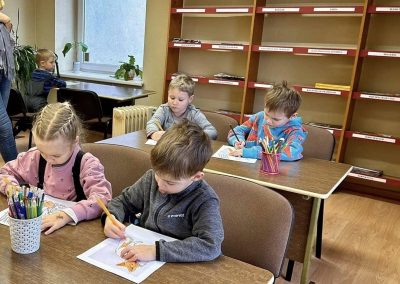 Kartu paskaitykim knygelę 2025